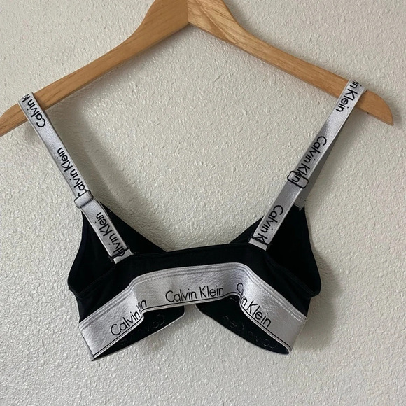 Calvin Klein triangle bralette - Picture 3 of 4